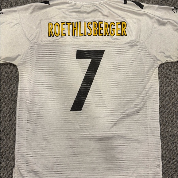 Steelers Ben Roethlisberger Jersey - Picture 7 of 9
